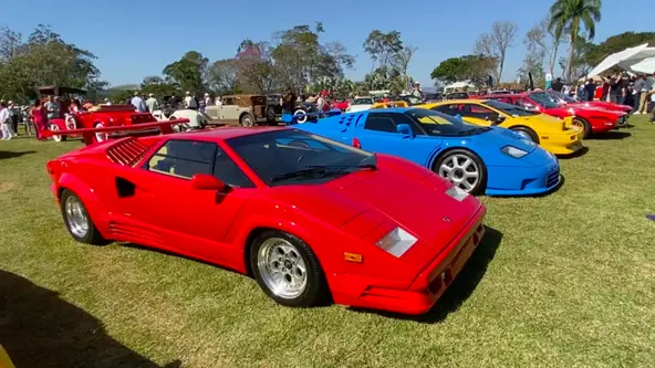 Com Bugatti EB 110 e Lamborghini Countach, entusiastas celebraram o segundo encontro desse tipo no interio de São Paulo