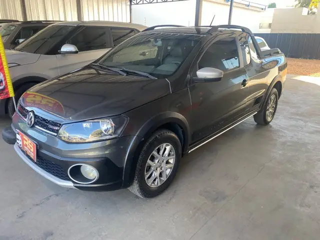 Carro Volkswagen Saveiro 2014 Cross 1.6 (Flex) (cab. estendida)