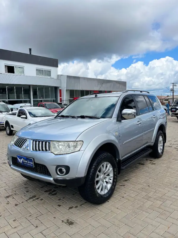 Carro Mitsubishi Pajero Dakar 2011 3.2 16V (aut.) Turbo