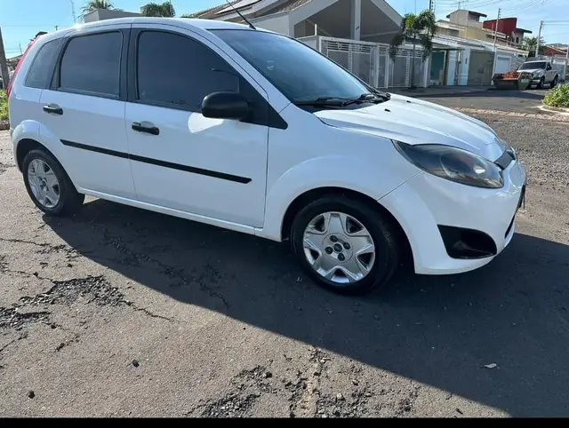 Carro Ford Fiesta Hatch 2013 1.6 (Flex)