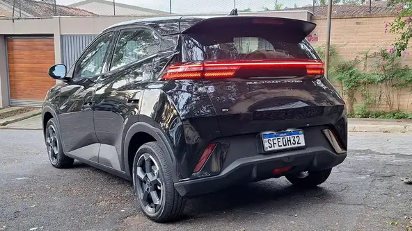 Sem estepe, o elétrico da BYD ainda não tinha seu pneu específico disponível no Brasil