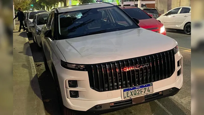 Flagra: Novo Jaecoo 7 é avistado no Brasil e terá motor do Tiggo 8 por aqui