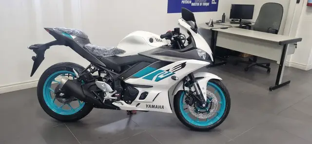 Carro Yamaha YZF R3 2025 ABS