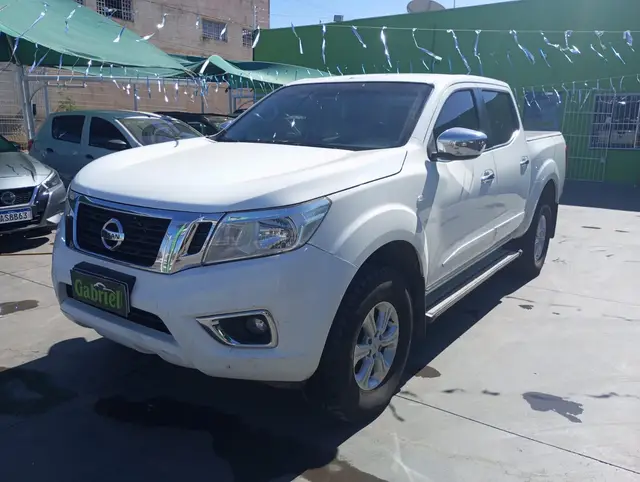 Carro Nissan Frontier 2018 2.3 TD CD LE 4x4 (Aut)