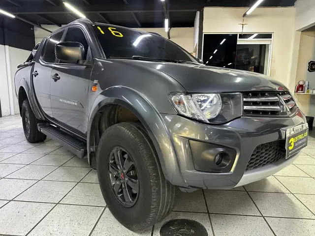 Carro Mitsubishi L200 Triton Sport 2016 2.4 HLS Chrome Edition (Flex)