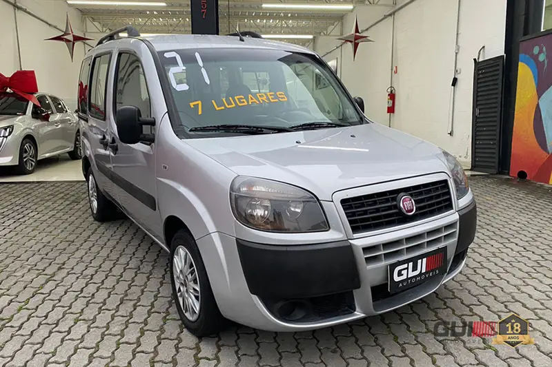 Fiat Doblò Essence 1.8 16V (Flex)