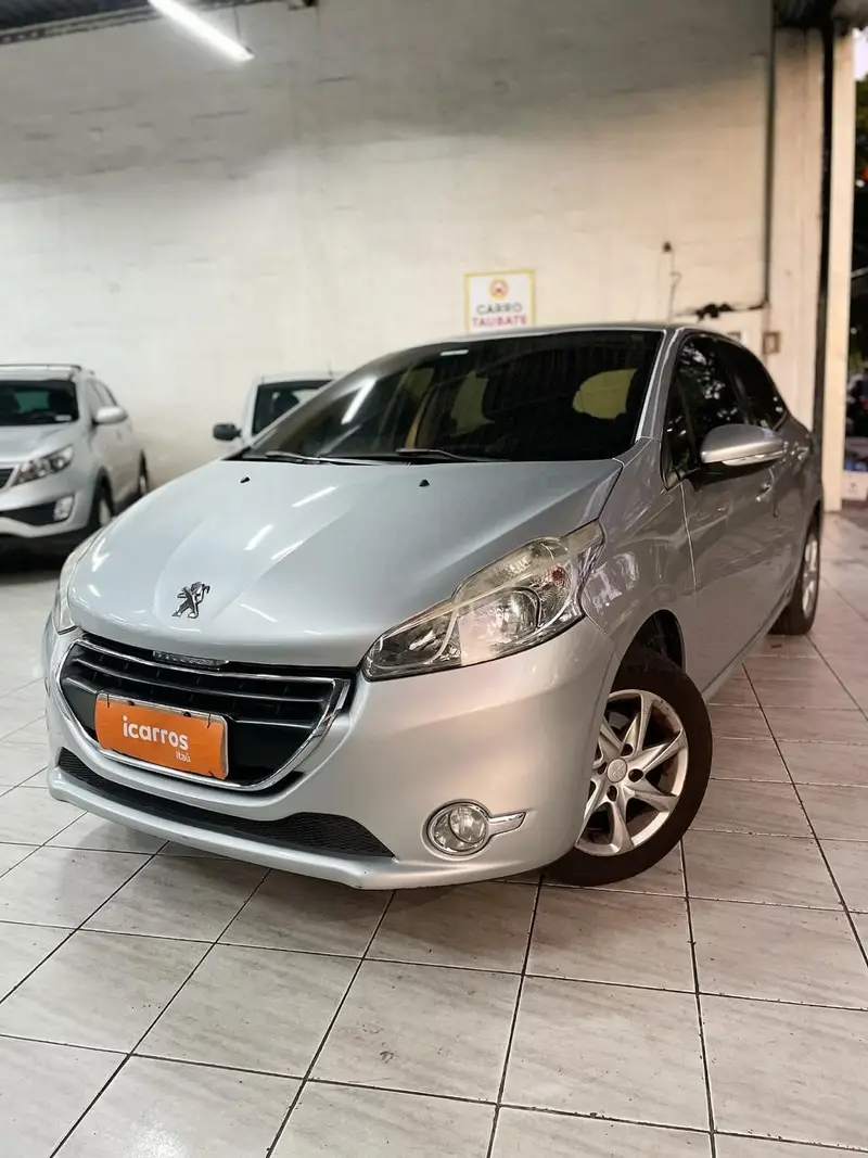 Peugeot 208 Active 1.5 8V (Flex)