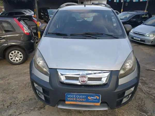 Carro Fiat Idea 2012 Attractive 1.4 8V (Flex)