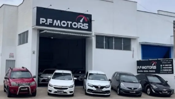 Fachada da loja PF Motors - Amparo - SP