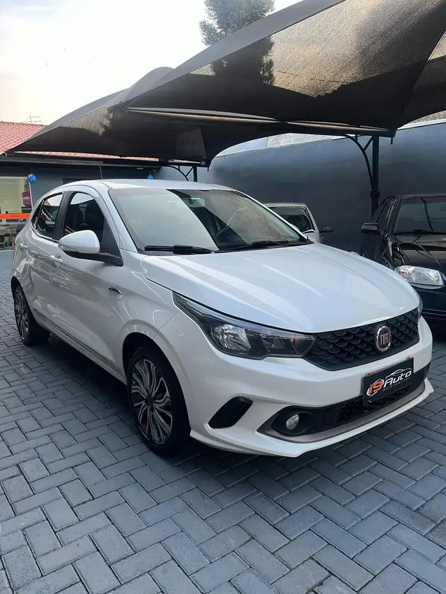 Carro Fiat Argo 2018 Precision 1.8 E.Torq (Flex)