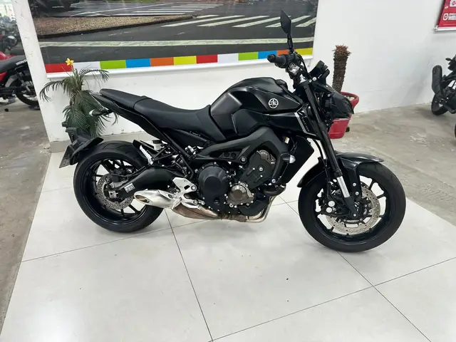 Carro Yamaha MT-09  2024 ABS