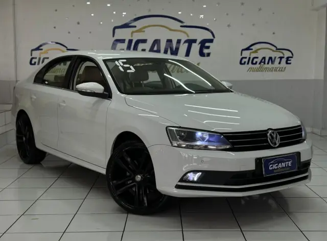 Carro Volkswagen Jetta 2015 2.0 Comfortline Tiptronic (Flex)