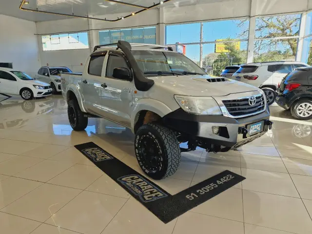 Carro Toyota Hilux Cabine Dupla 2013 Hilux 3.0 TDI 4x4 CD STD