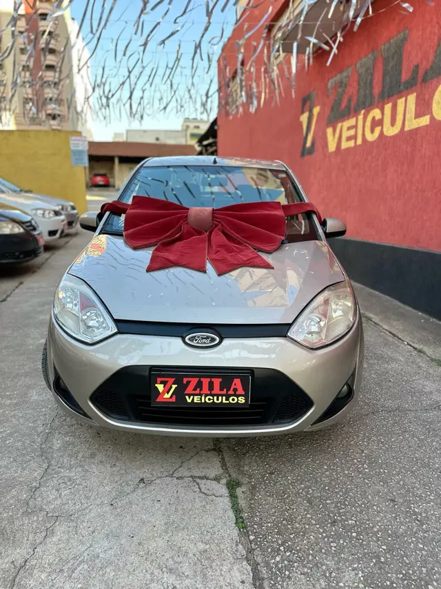 Carro Ford Fiesta Sedan 2013 SE 1.6 Rocam (Flex)