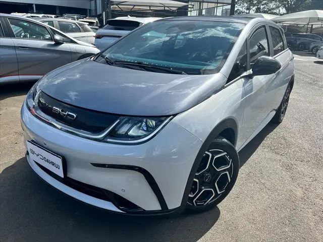 Carro BYD Dolphin 2025 Plus