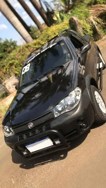 Fiat Strada Adventure 1.8 8V (Cabine Estendida)
