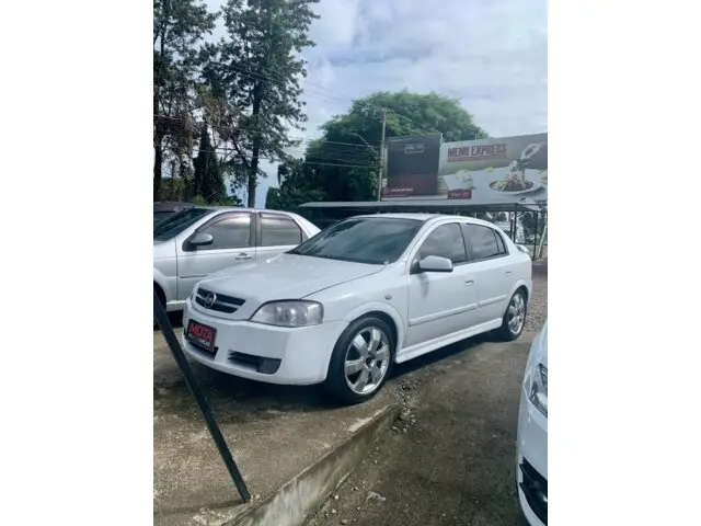 Carro Chevrolet Astra Hatch 2007 Elegance 2.0 (Flex)