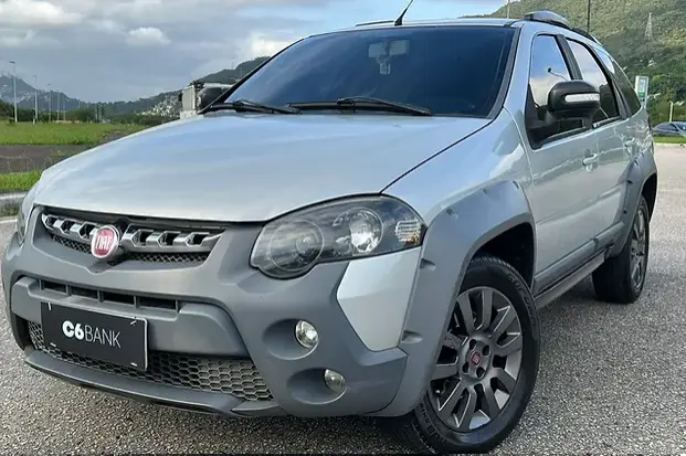 Carro Fiat Palio Weekend 2018 Week. Adv. Dualogic 1.8 Flex