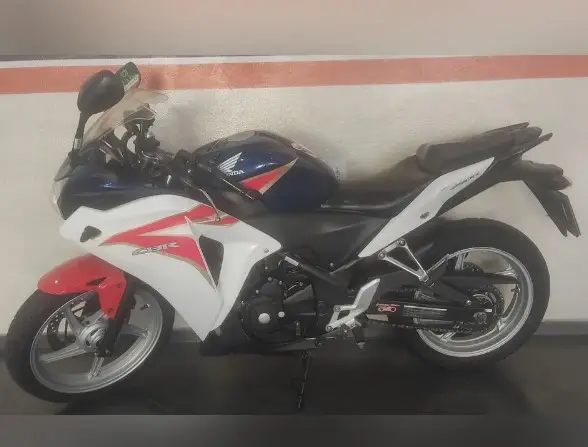 Honda CBR 250R Standard