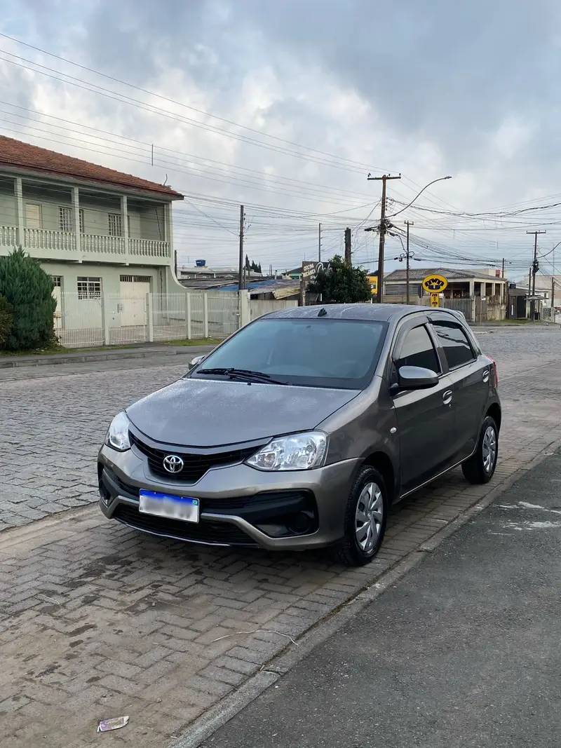 Toyota Etios X 1.3 (Flex)