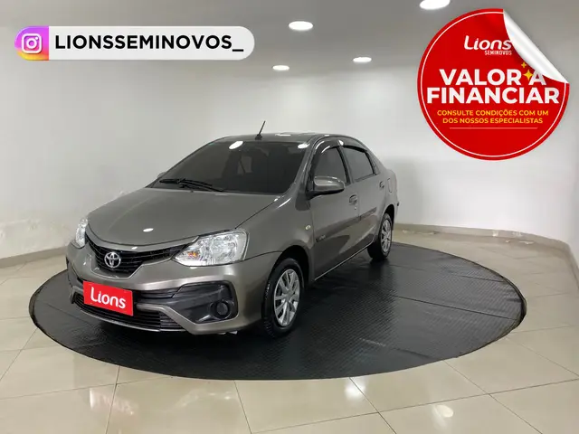 Carro Toyota Etios Sedan 2018 XLS 1.5 (Aut) (Flex)