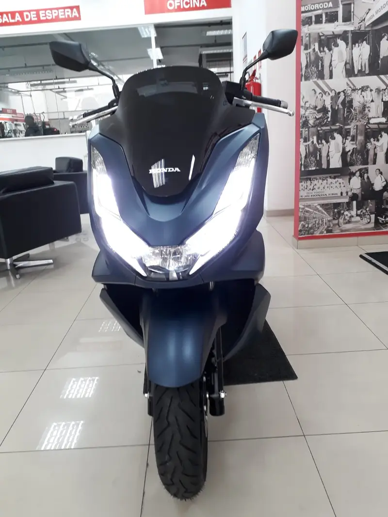 Honda PCX 160 DLX ABS