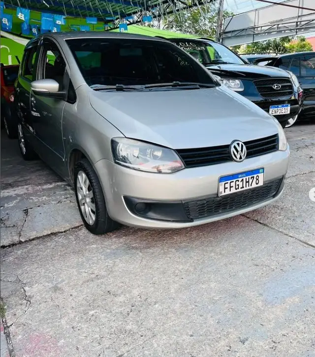 Carro Volkswagen Fox 2013 1.0 TEC (Flex) 2p
