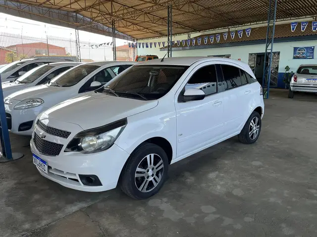 Carro Chevrolet Agile 2012 LTZ 1.4 8V (Flex)