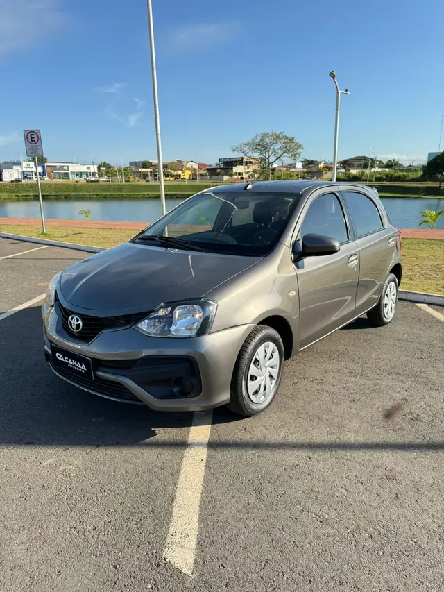 Carro Toyota Etios 2018 XS 1.5 (Aut) (Flex)