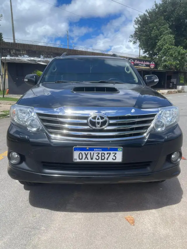 Carro Toyota SW4 2015 Hilux  3.0 TDI 4x4 SRV 5L