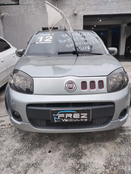 Carro Fiat Uno 2012 Sporting 1.4 8V (Flex) 2p