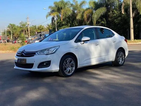 Citroën C4 Lounge Exclusive 1.6 THP (Aut)