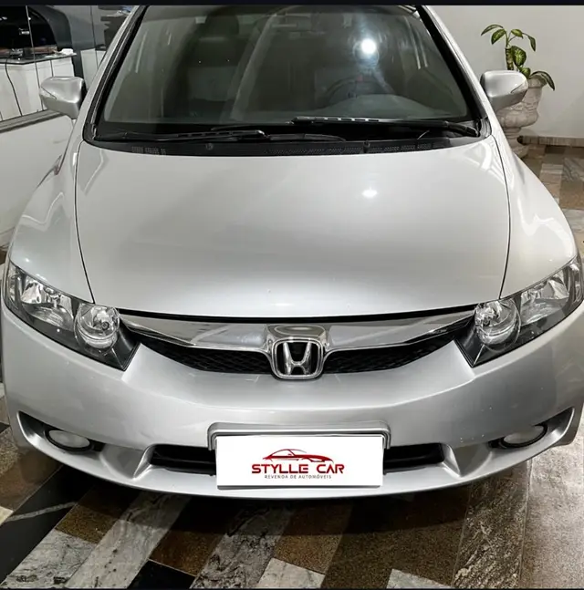 Carro Honda Civic 2011 New  LXL 1.8 16V i-VTEC (Flex)