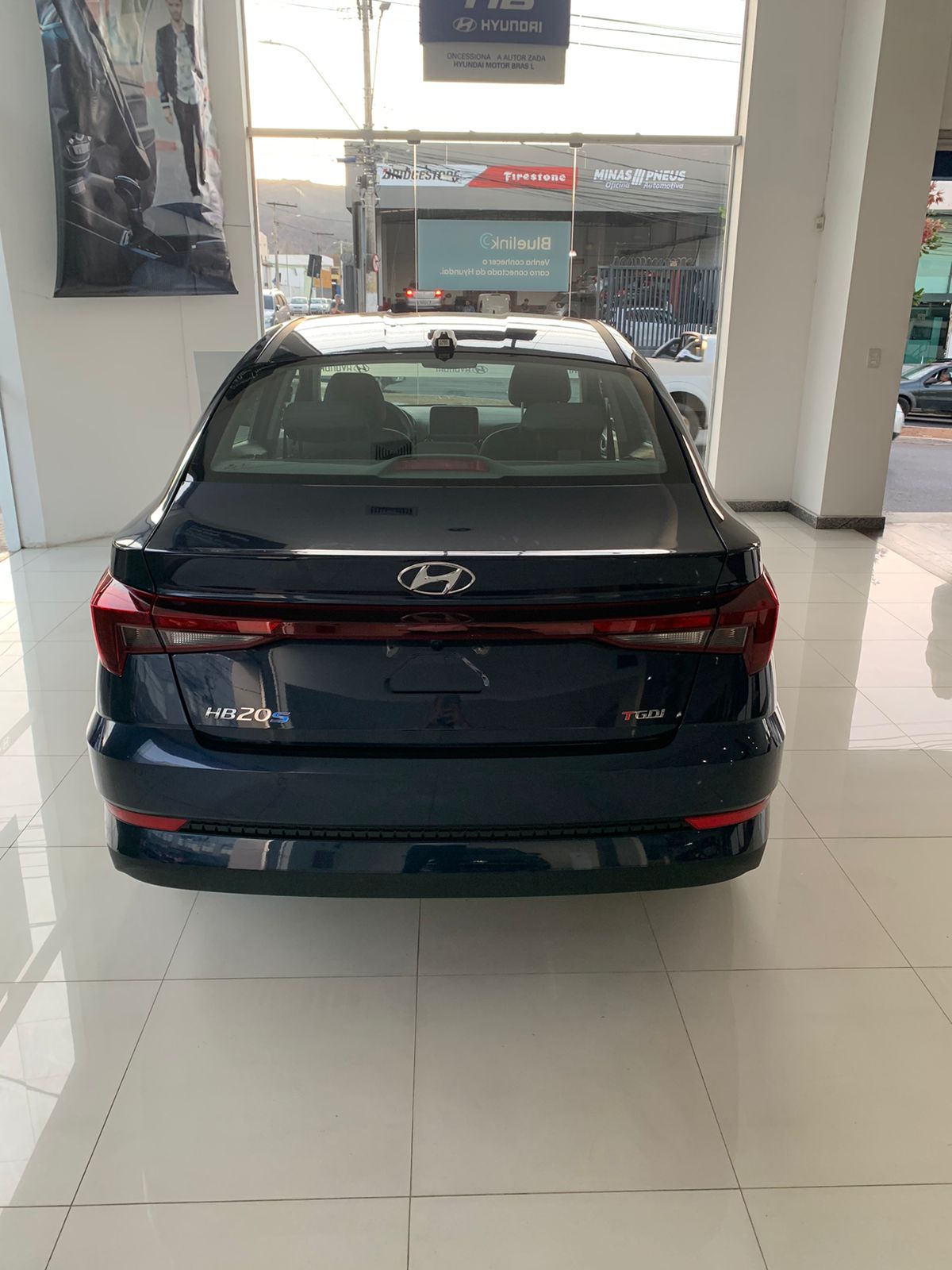 Hyundai-HB20S-Comfort Plus 1.0 Turbo (Aut.)