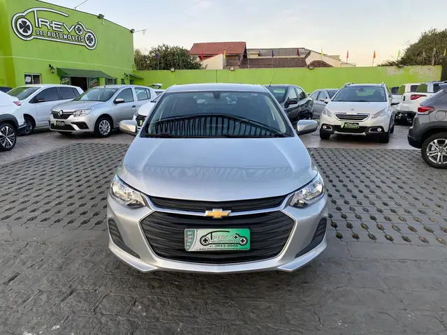 Carro Chevrolet Onix Plus 2022 1.0 LT Turbo (Flex)