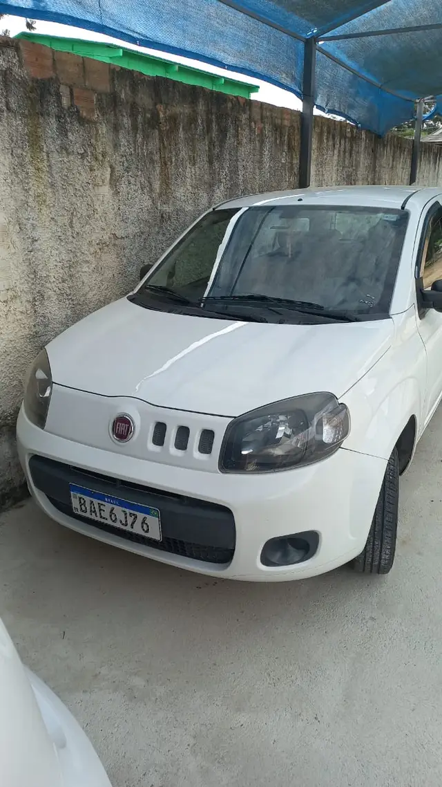Carro Fiat Uno 2016 Vivace 1.0 8V (Flex) 4p