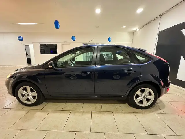 Carro Ford Focus Hatch 2012 GLX 1.6 16V (Flex)