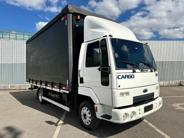 Carro Ford Cargo 815 2011 815 TRV FMAXX