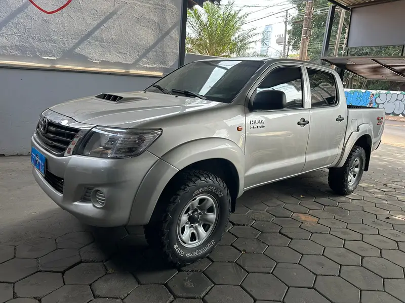 Toyota Hilux 3.0 TDI 4x4 CD STD