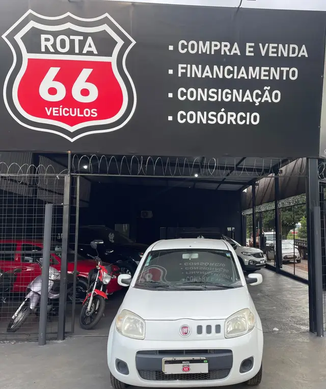 Carro Fiat Uno 2012 Vivace 1.0 8V (Flex) 4p