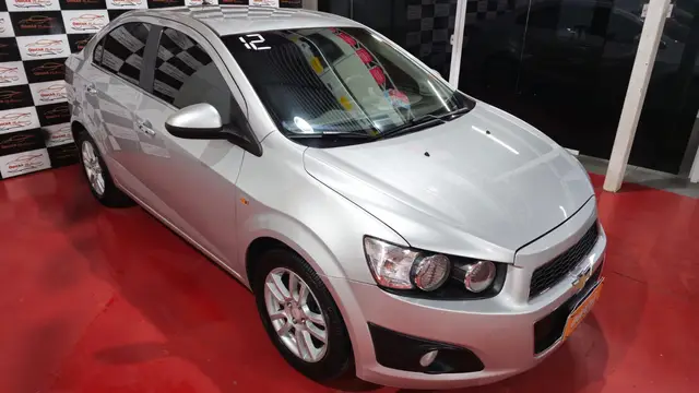 Carro Chevrolet Sonic Sedan 2012 LTZ (Aut)