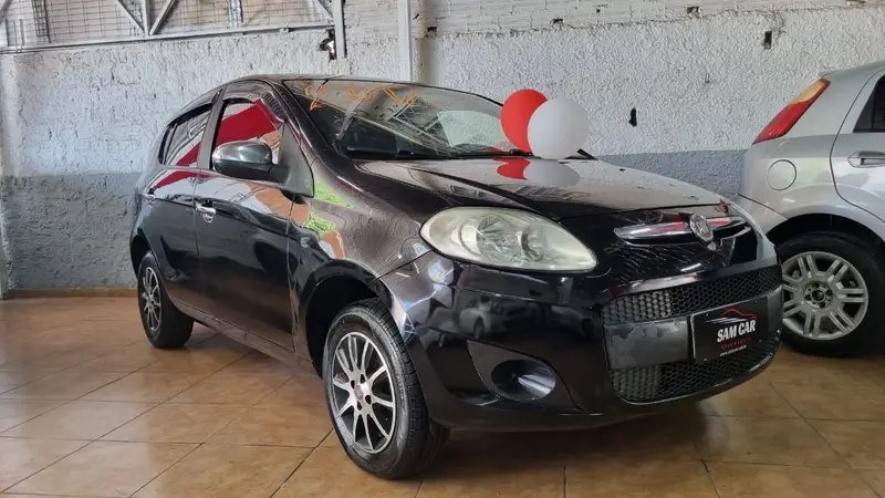 Fiat Palio Attractive 1.0 8V (Flex)