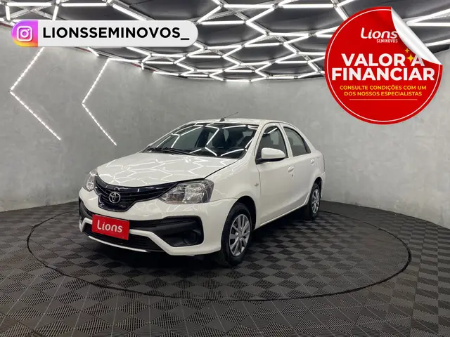 Carro Toyota Etios Sedan 2020 X 1.5 (Flex)