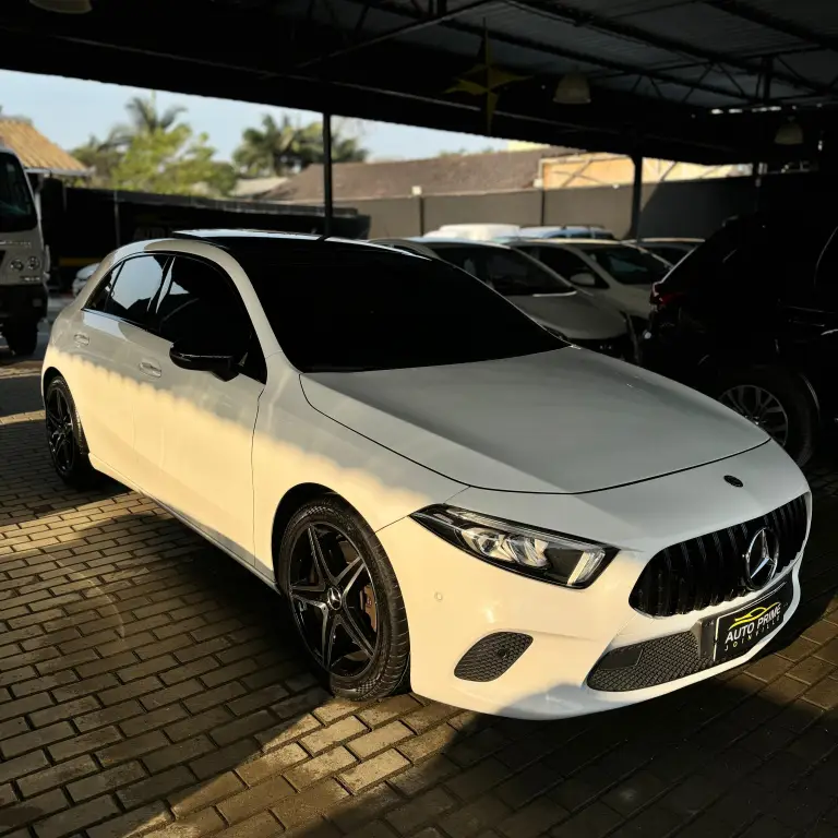 Mercedes-Benz A 250 2.0 Turbo A 250 Launch Edition