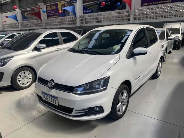 Carro Volkswagen Fox 2017 1.6 MSI Comfortline (Flex)