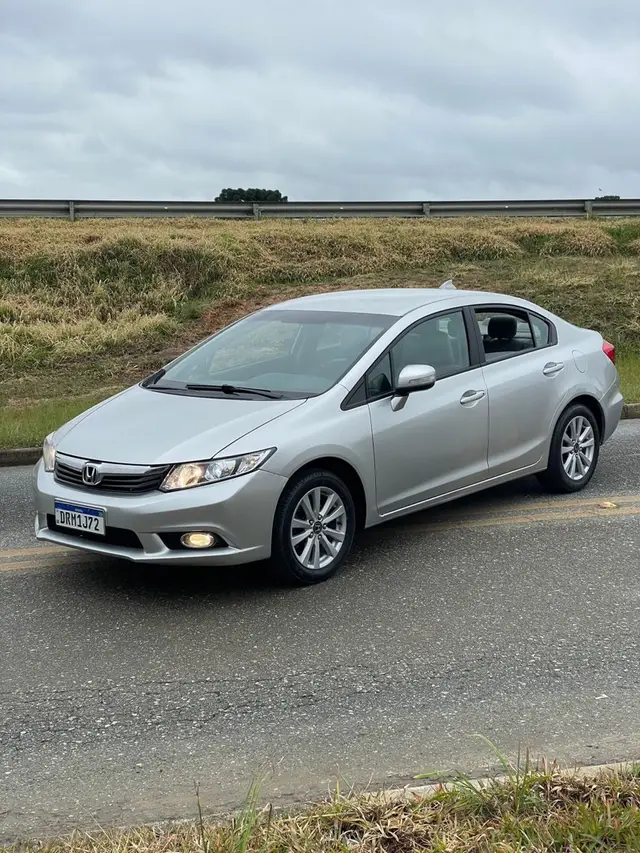 Carro Honda Civic 2014 LXS 1.8 i-VTEC (Aut) (Flex)