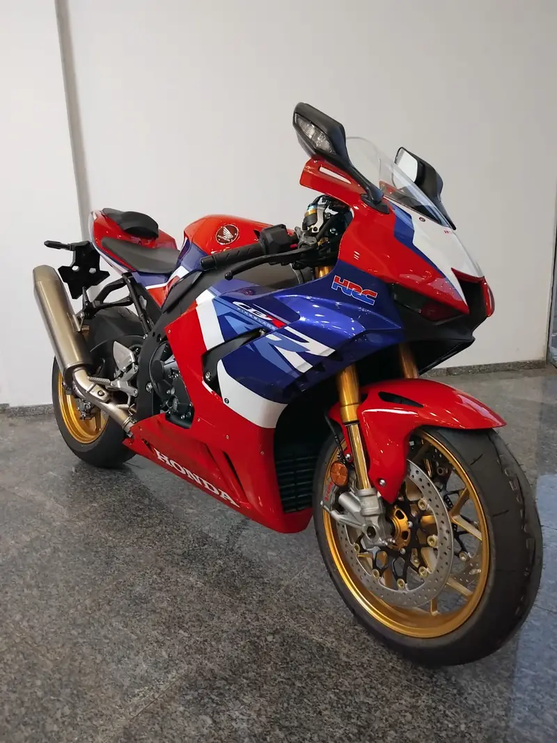 Honda CBR 1000RR-R Fireblade SP