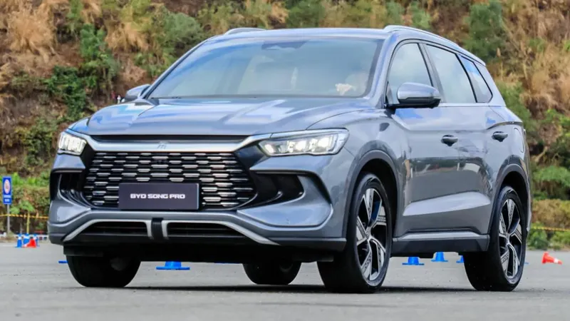 BYD Song Pro vai ser o primeiro carro da marca fabricado no Brasil
