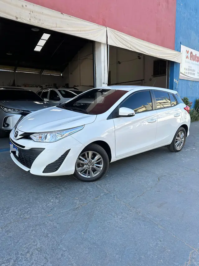 Carro Toyota Yaris 2022 1.5 XL Plus Connect CVT (Flex)