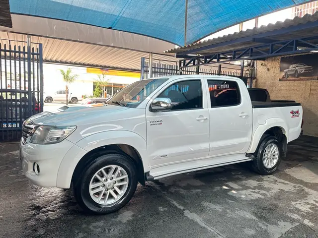 Carro Toyota Hilux Cabine Dupla 2012 Hilux 3.0 TDI 4x4 CD SRV (Aut)